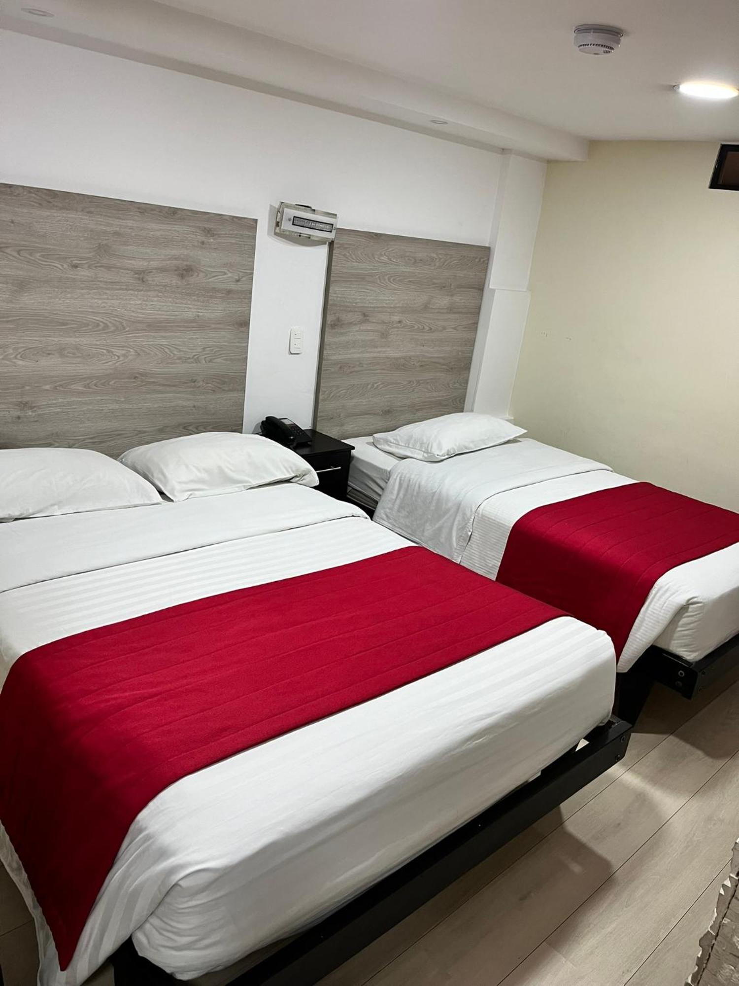 Hotel Imperial Ambato Luaran gambar
